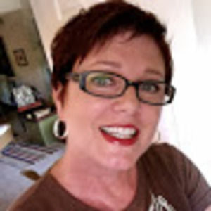 Meet your Posher, Cynthia